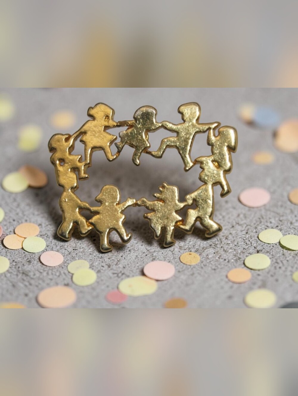 Vintage Circle Of Friends Gold Tone Pin & Children Holding Hands Pin Set